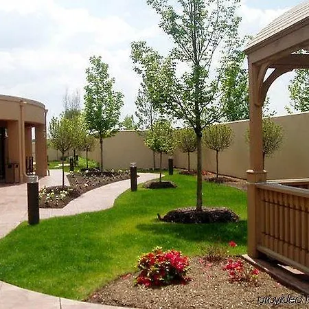 Courtyard By Marriott Potomac Mills Woodbridge 