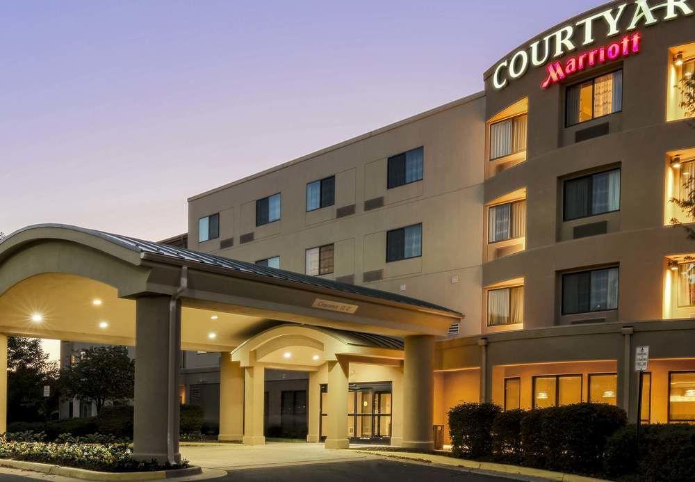 Courtyard By Marriott Potomac Mills 3*
