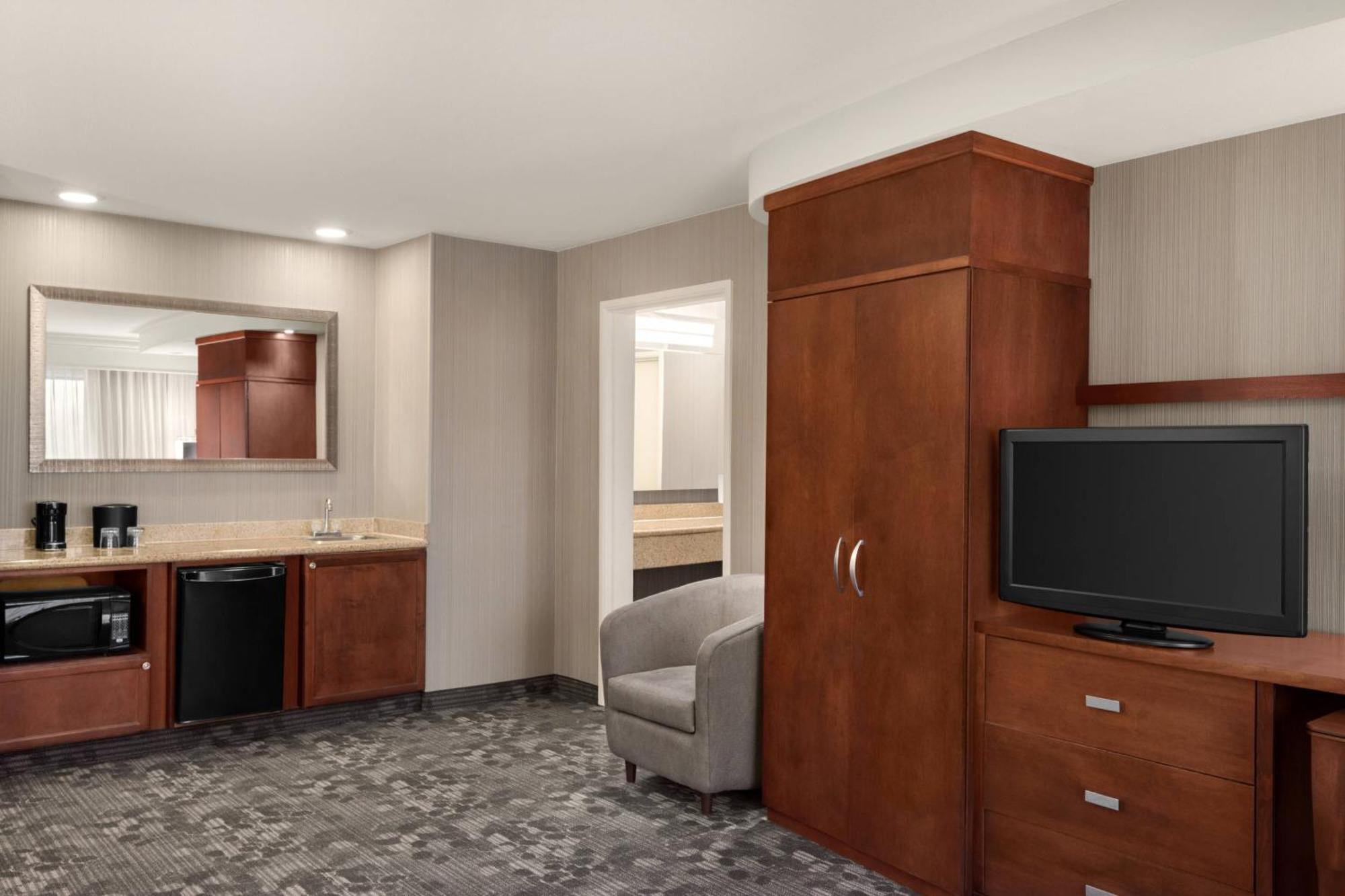 Courtyard By Marriott Potomac Mills Woodbridge